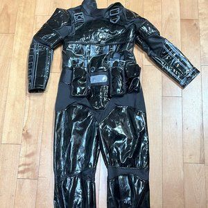 New- Darth Vader costume- Disney - kids age 9/10